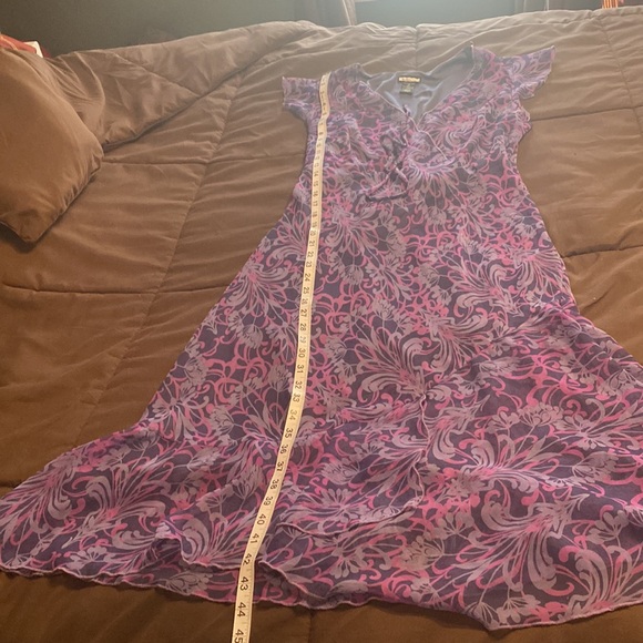 Cute purple dress - Picture 7 of 9